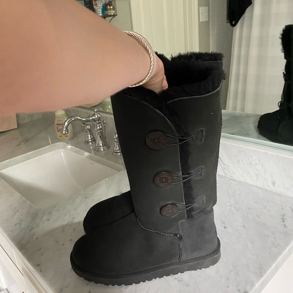 UGG Shoes - Ugg Bailey Button Triplet Boot
